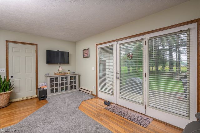 824-826 Reno Drive, Louisville, OH 44641