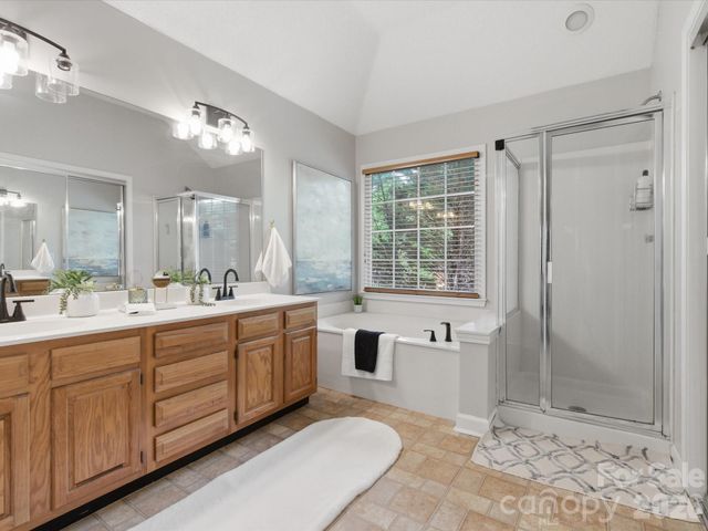 12505 Abbotsbury Court, Charlotte, NC 28277