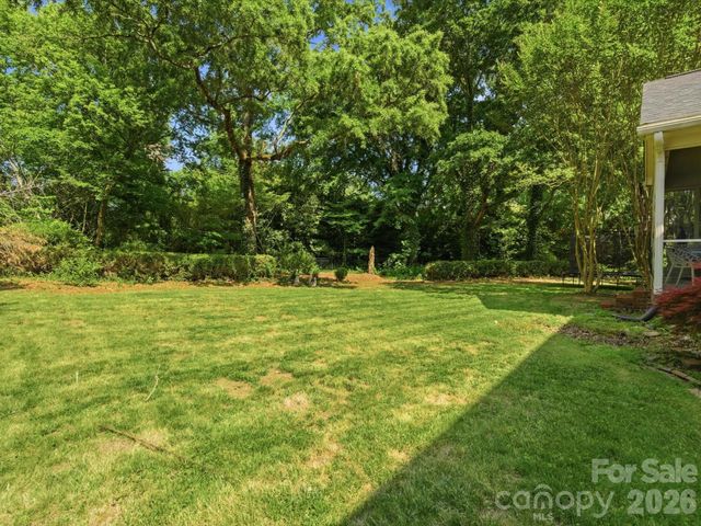 12505 Abbotsbury Court, Charlotte, NC 28277