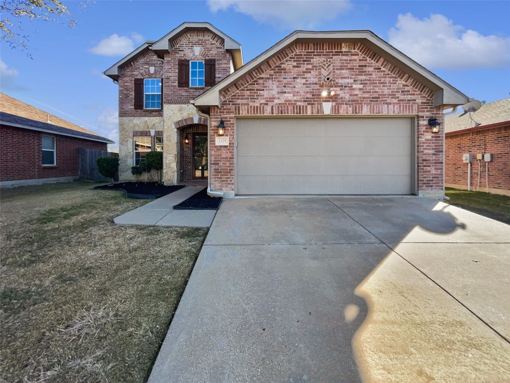 1375 Emily Court, Burleson, TX 76028