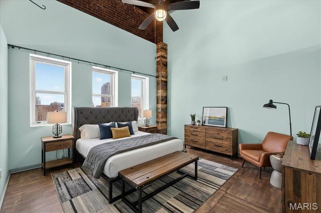 1501 Locust Street 1204, St Louis, MO 63103