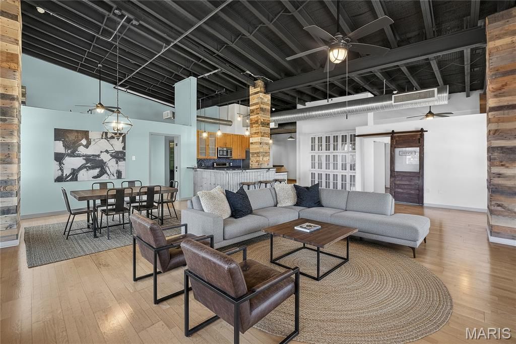 1501 Locust Street 1204, St Louis, MO 63103