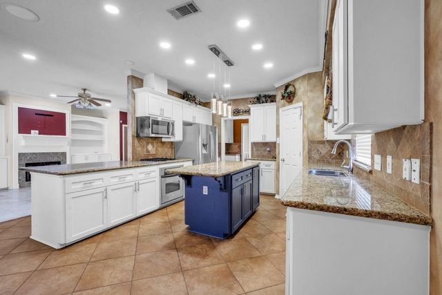 12902 Lake Mist Drive, Cypress, TX 77429