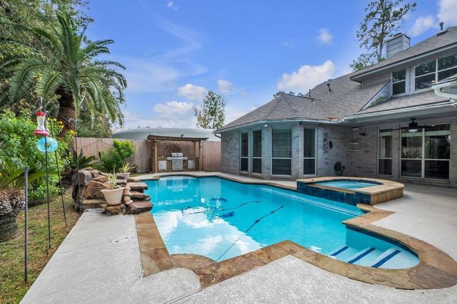 12902 Lake Mist Drive, Cypress, TX 77429