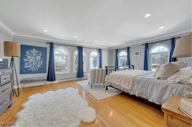 158 Carmita Ave, Rutherford Boro, NJ 07070