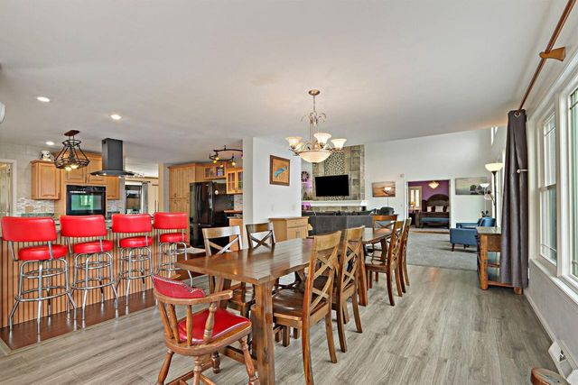W4226 West End ROAD, Lake Geneva, WI 53147