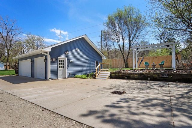 W4226 West End ROAD, Lake Geneva, WI 53147