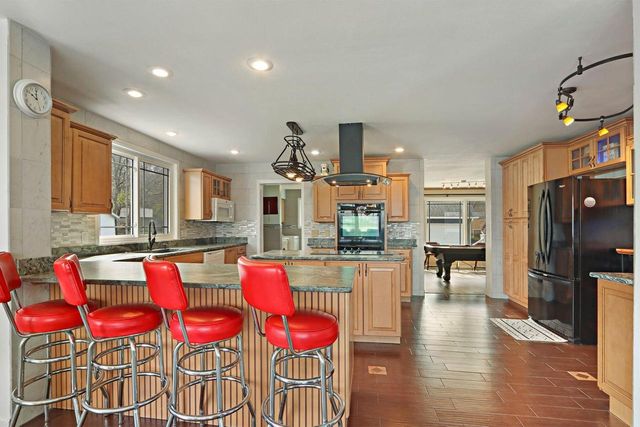 W4226 West End ROAD, Lake Geneva, WI 53147