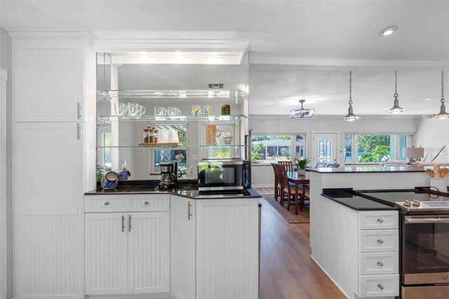 101 OSCEOLA ROAD, Belleair, FL 33756