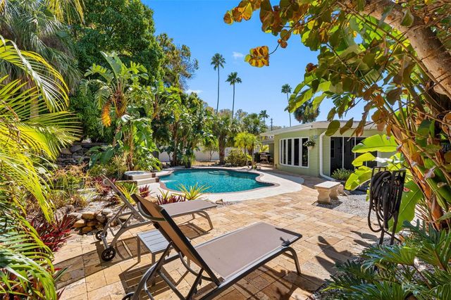 101 OSCEOLA ROAD, Belleair, FL 33756