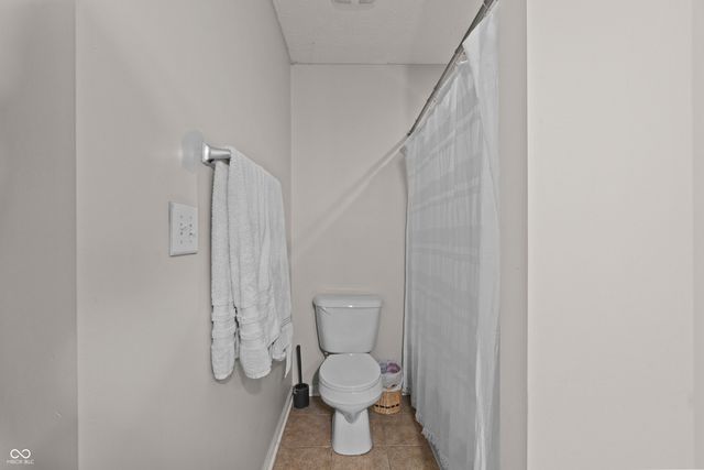 7464 Jenison Drive, Indianapolis, IN 46217