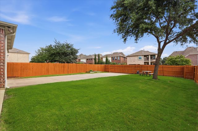 2427 Lismore Lane, Irving, TX 75063