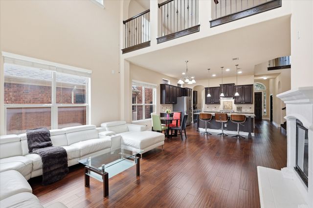 2427 Lismore Lane, Irving, TX 75063