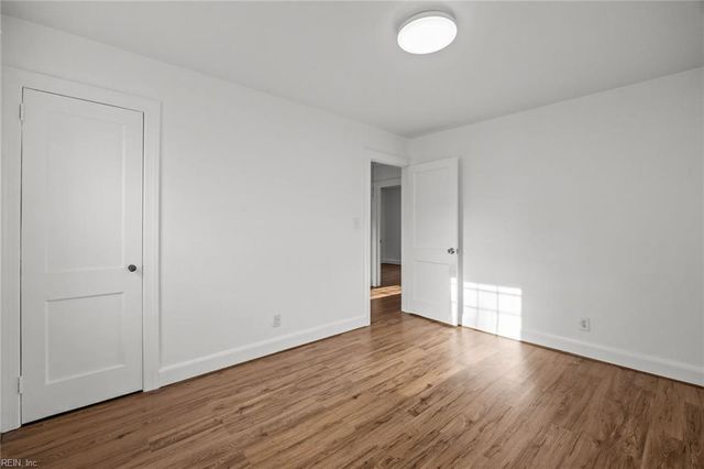 525 Virginian DR, Norfolk, VA 23505