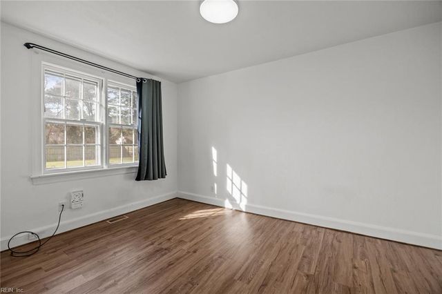 525 Virginian DR, Norfolk, VA 23505