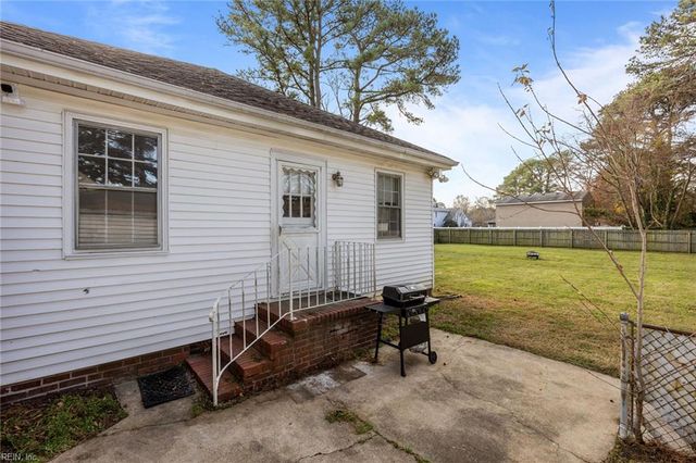 525 Virginian DR, Norfolk, VA 23505