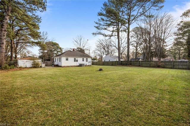 525 Virginian DR, Norfolk, VA 23505