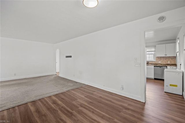 525 Virginian DR, Norfolk, VA 23505