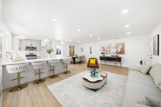 9066 Hermosa, Temple City, CA 91780