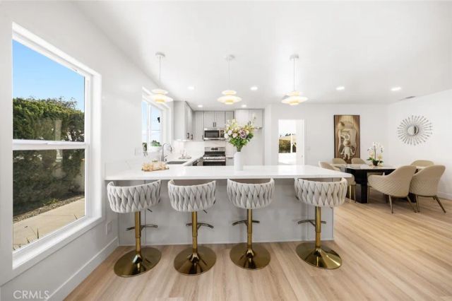 9066 Hermosa, Temple City, CA 91780