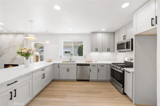 9066 Hermosa, Temple City, CA 91780