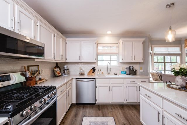 56 Springridge Drive, Little Rock, AR 72211