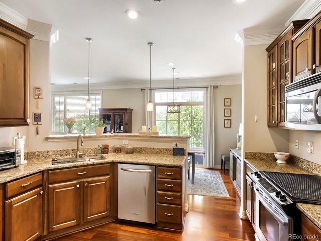 10134 Bluffmont Ln, Lone Tree, CO 80124