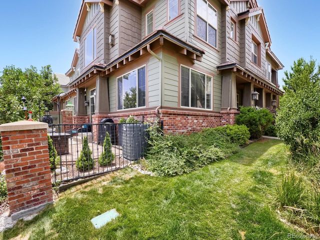 10134 Bluffmont Ln, Lone Tree, CO 80124