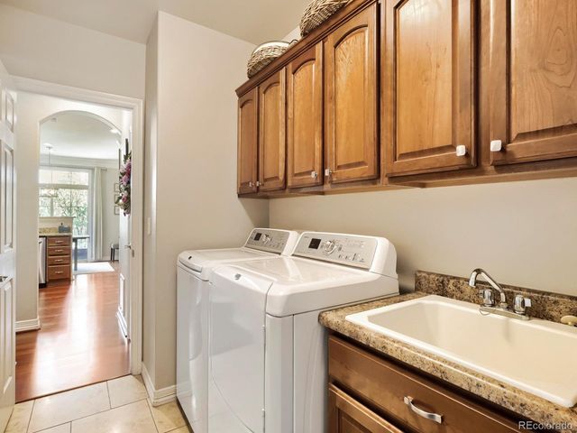 10134 Bluffmont Ln, Lone Tree, CO 80124