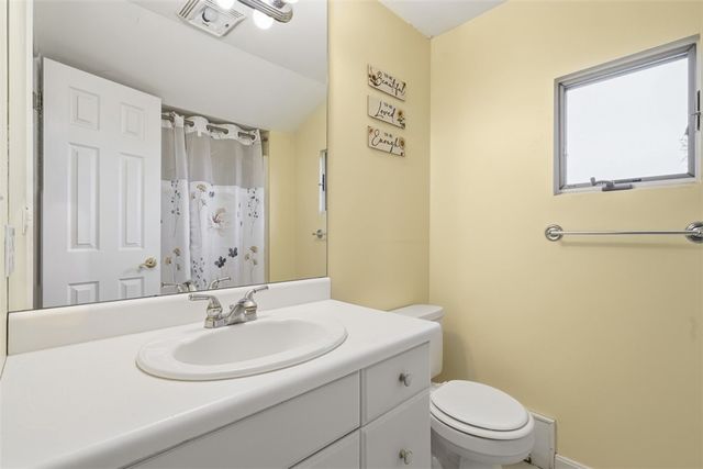 126 Leon Road, Green Tree, PA 15220