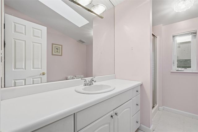 126 Leon Road, Green Tree, PA 15220