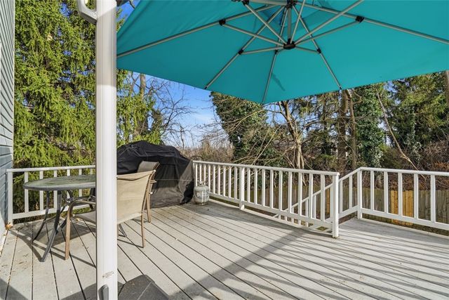 126 Leon Road, Green Tree, PA 15220