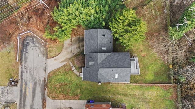 126 Leon Road, Green Tree, PA 15220