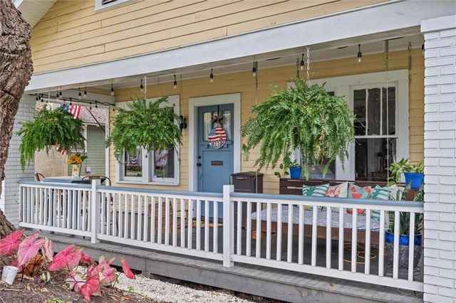 1150 Old Shell Road, Mobile, AL 36604