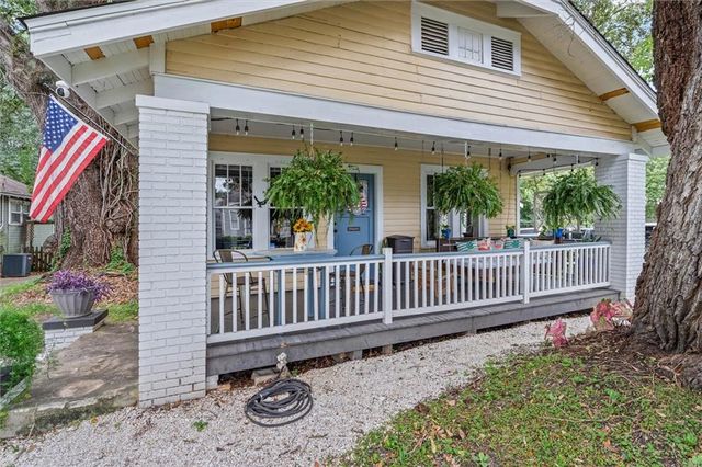 1150 Old Shell Road, Mobile, AL 36604