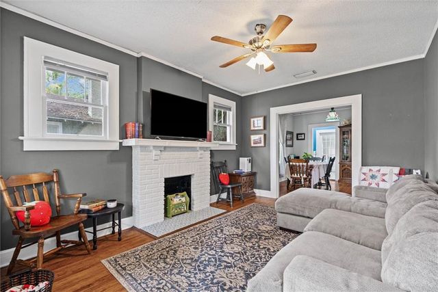 1150 Old Shell Road, Mobile, AL 36604