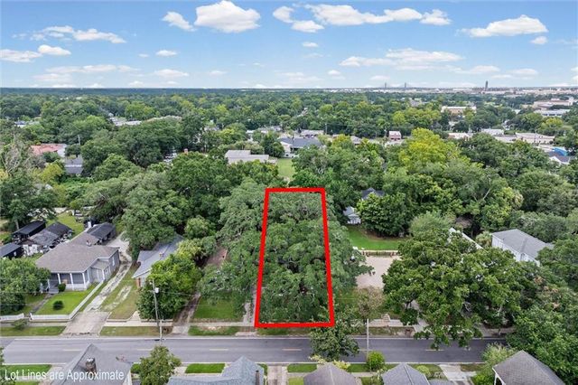 1150 Old Shell Road, Mobile, AL 36604