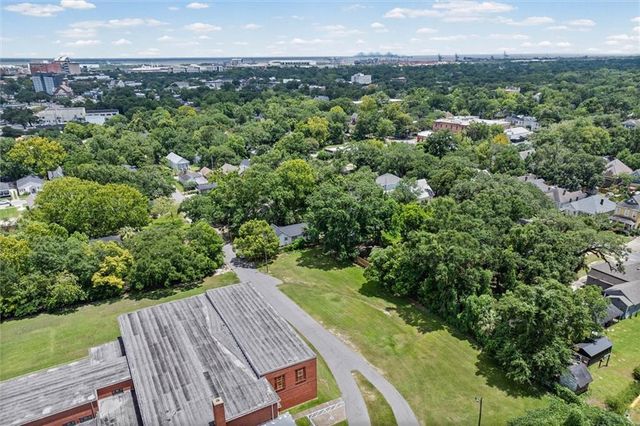 1150 Old Shell Road, Mobile, AL 36604