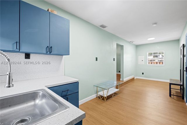 1010 SW 8th Ave, Miami, FL 33130