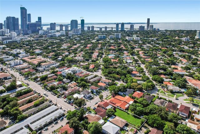 1010 SW 8th Ave, Miami, FL 33130