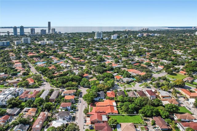 1010 SW 8th Ave, Miami, FL 33130