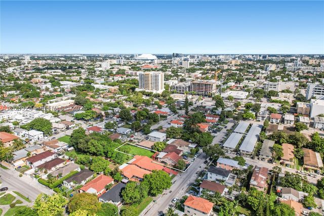 1010 SW 8th Ave, Miami, FL 33130