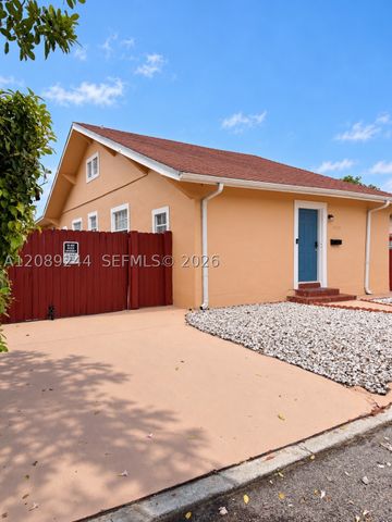 1010 SW 8th Ave, Miami, FL 33130