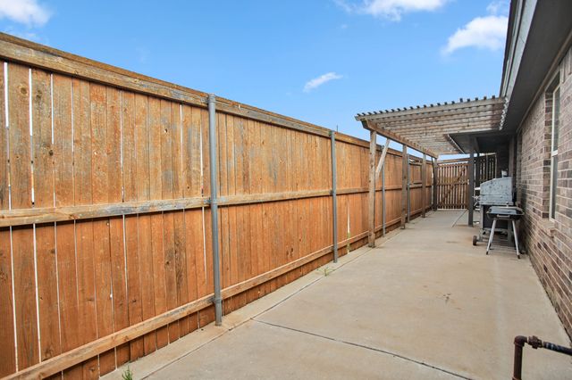 5826 104th Street, Lubbock, TX 79424
