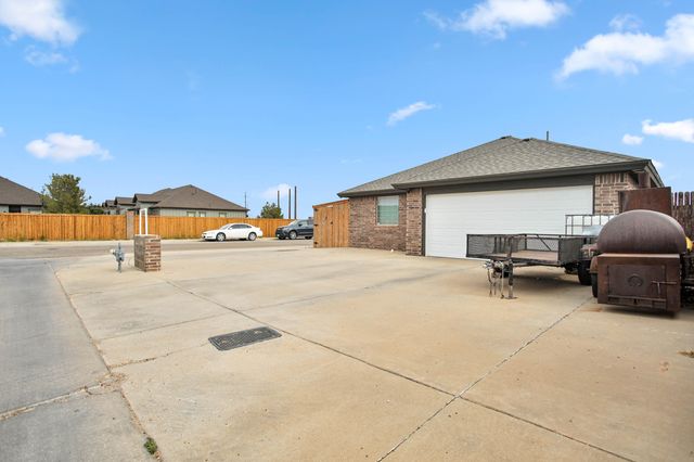 5826 104th Street, Lubbock, TX 79424