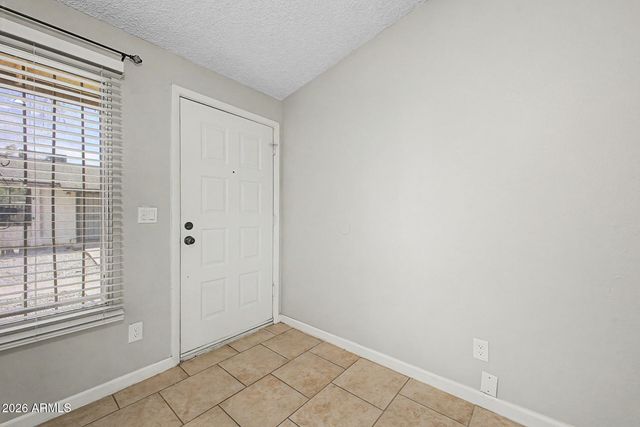 7953 W SAHUARO Drive, Peoria, AZ 85345