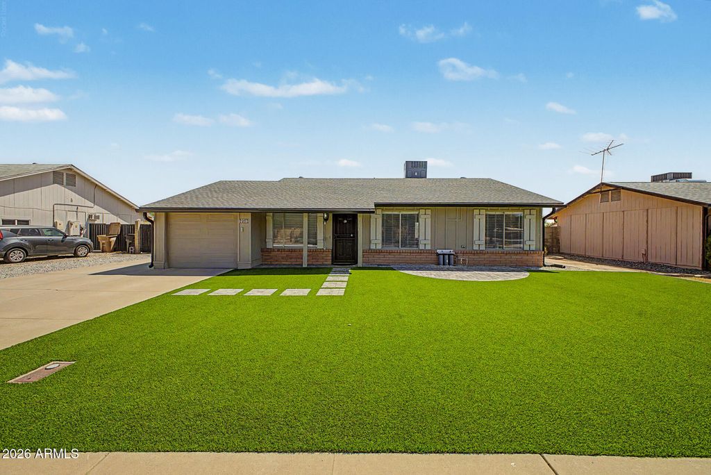 7953 W SAHUARO Drive, Peoria, AZ 85345
