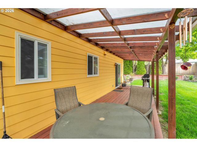 511 BALLAD Way, Forest Grove, OR 97116