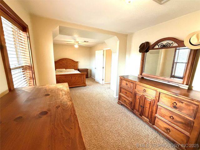 1880 McIntosh Road, Mead, OK 73449