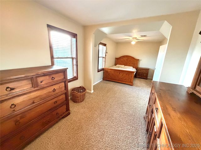 1880 McIntosh Road, Mead, OK 73449